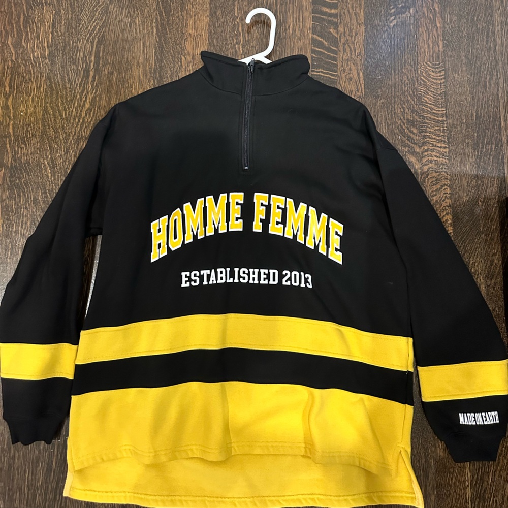 Homme femme worn once